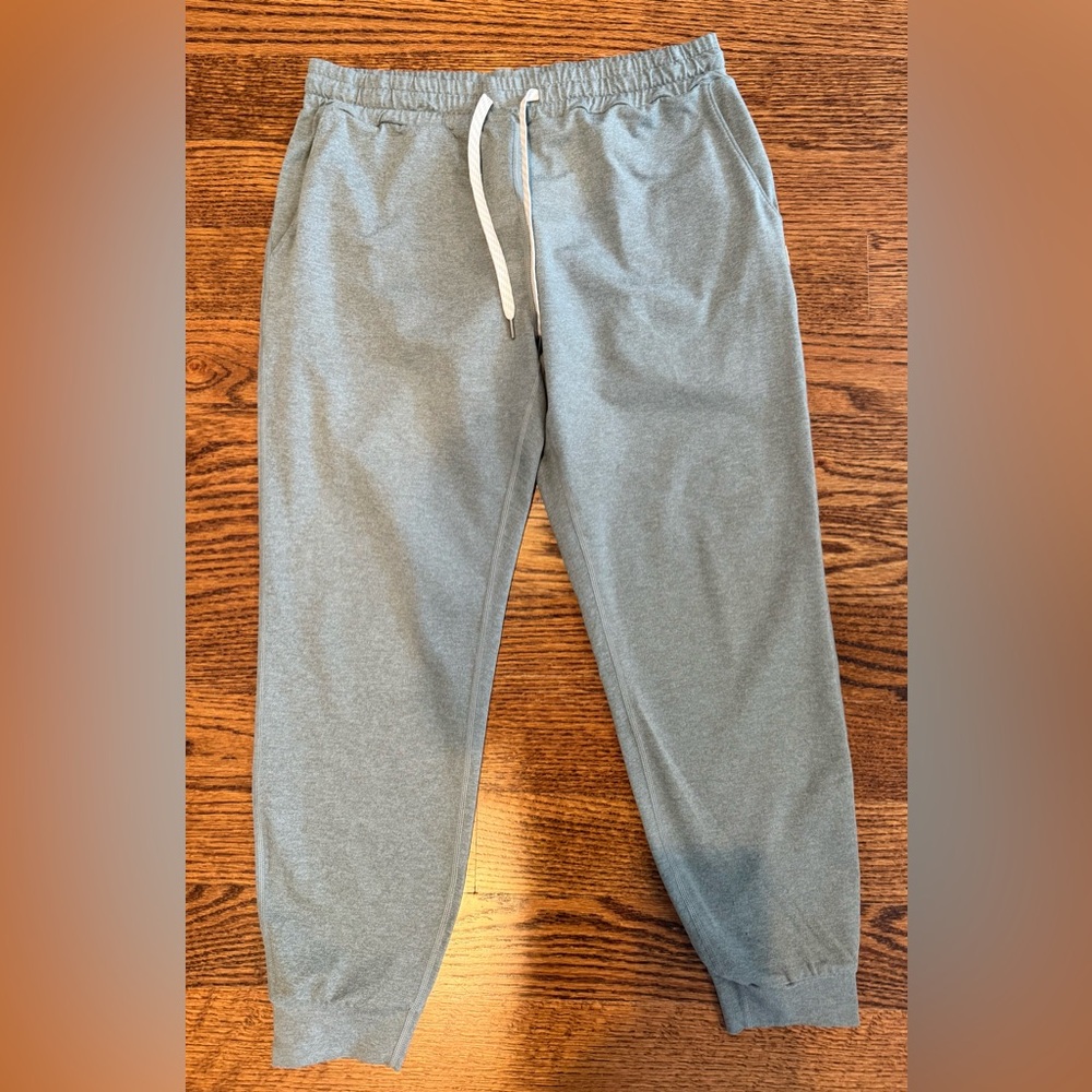 Vuori Light Green Women’s Jogger